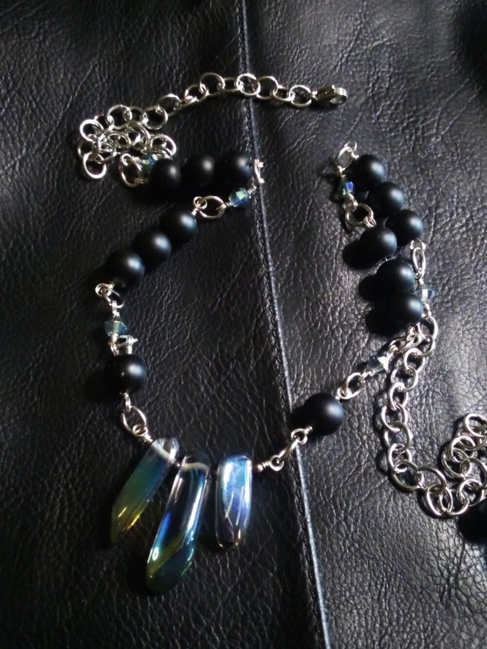 Handmade! Electroplated Quartz + Black Stone Beads - Adjust. Necklace app. 22" - Picture 4 of 12